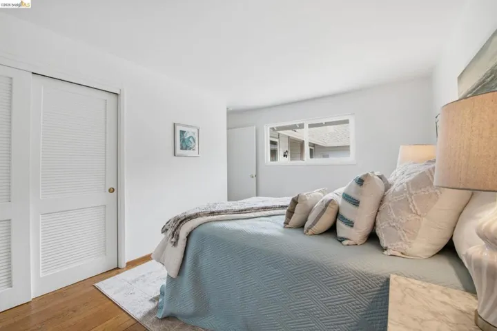 8170 Surrey Ln, Oakland, California 94605