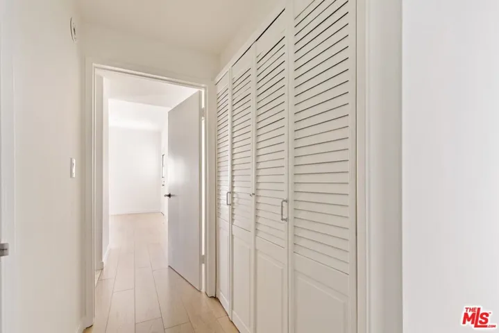 647 Wilcox Avenue 2e, Los Angeles, California 90004
