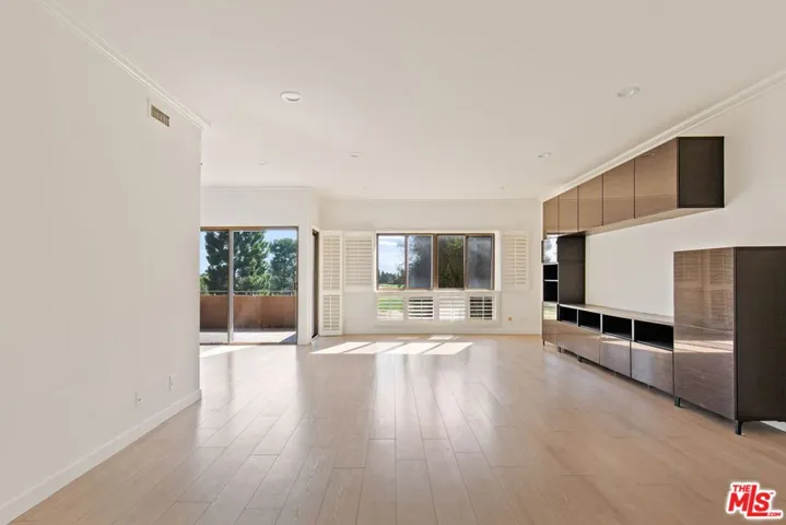 647 Wilcox Avenue 2e, Los Angeles, California 90004