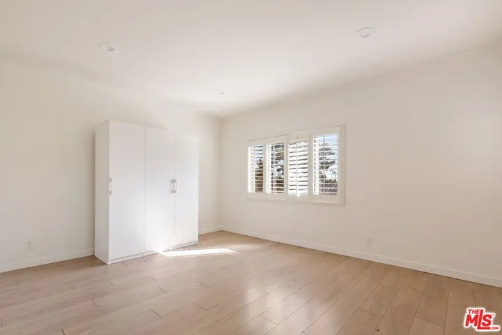 647 Wilcox Avenue 2e, Los Angeles, California 90004