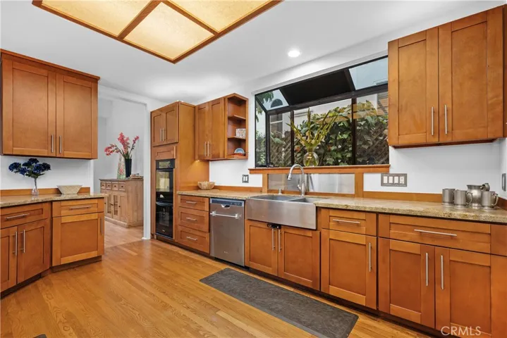 341 S Meadows, Manhattan Beach, California 90266