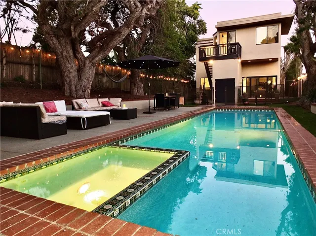 341 S Meadows, Manhattan Beach, California 90266