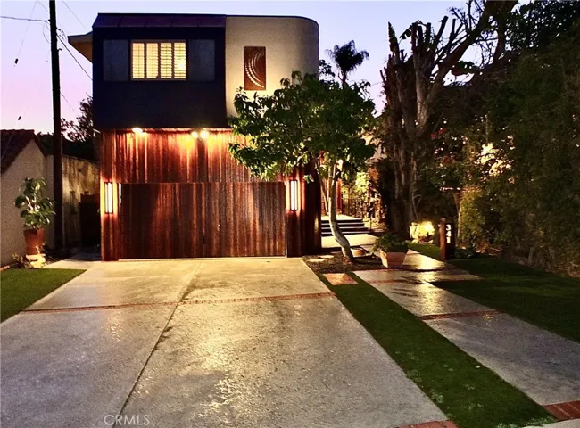 341 S Meadows, Manhattan Beach, California 90266