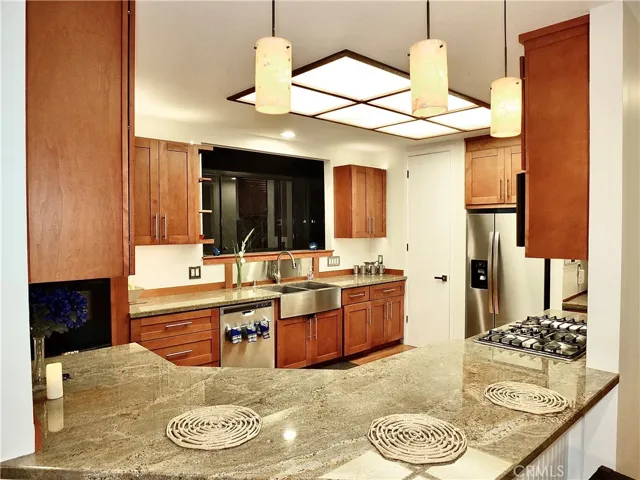 341 S Meadows, Manhattan Beach, California 90266