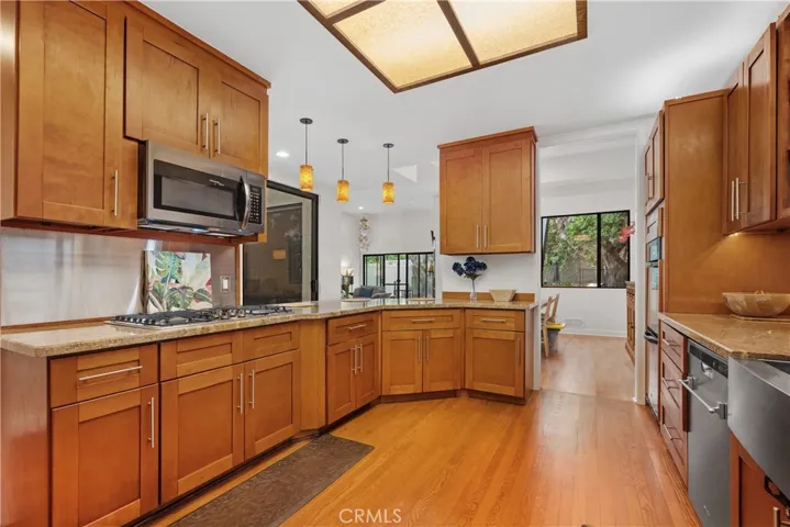 341 S Meadows, Manhattan Beach, California 90266