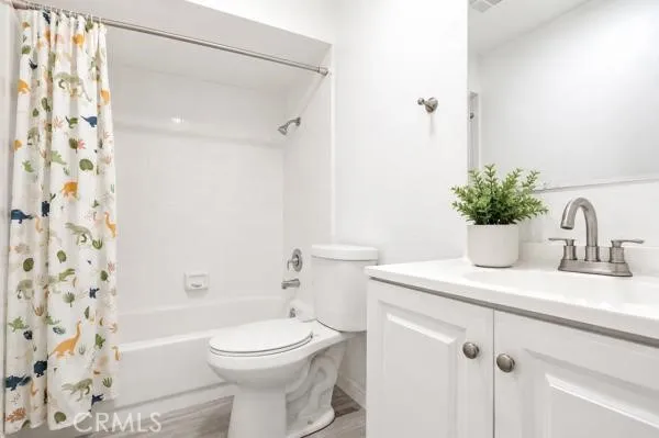 Second full bath upstairs