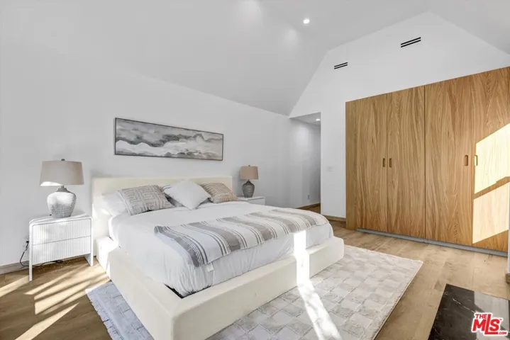 11404 Biona Drive, Los Angeles, California 90066
