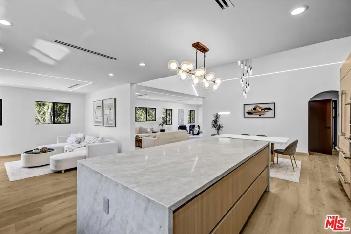 11404 Biona Drive, Los Angeles, California 90066