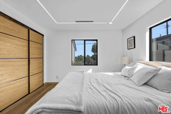 11404 Biona Drive, Los Angeles, California 90066
