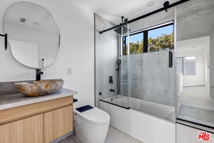 11404 Biona Drive, Los Angeles, California 90066