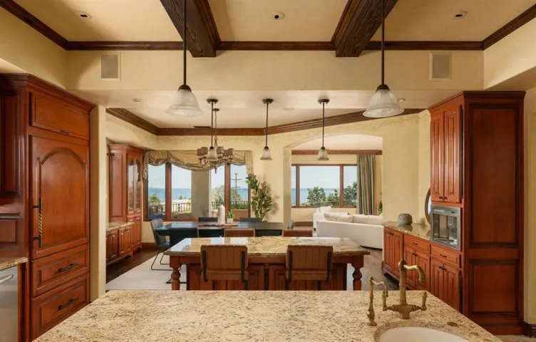 636 Wrelton Dr, La Jolla, California 92037
