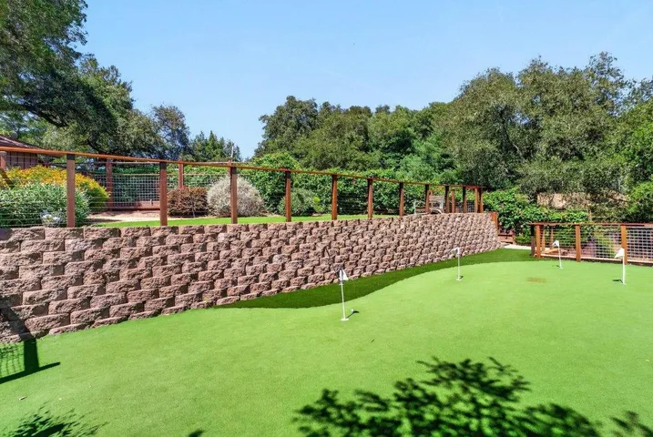 Putting green