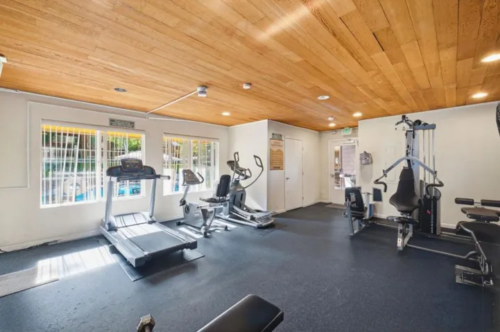 1221 Yarwood Court, San Jose, California 95128