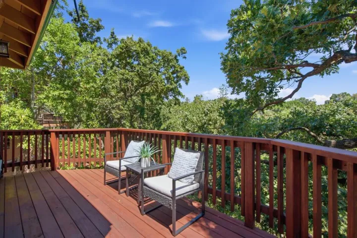 643 Vista Drive, Redwood City, California 94062