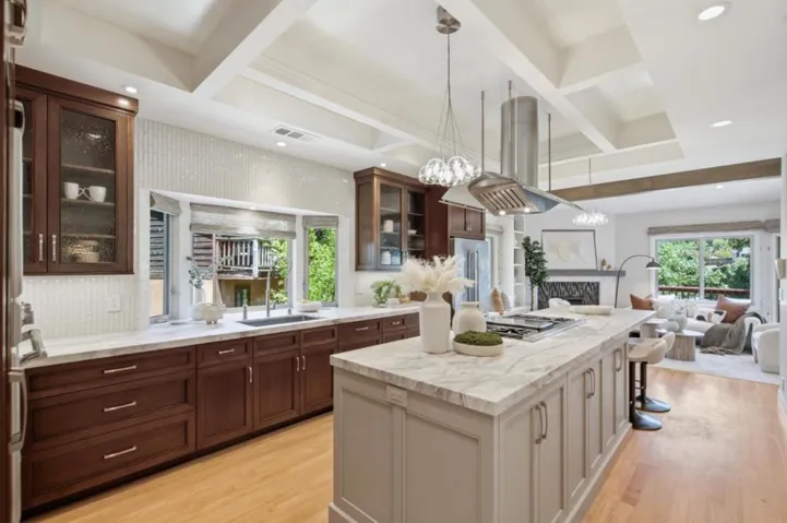 643 Vista Drive, Redwood City, California 94062