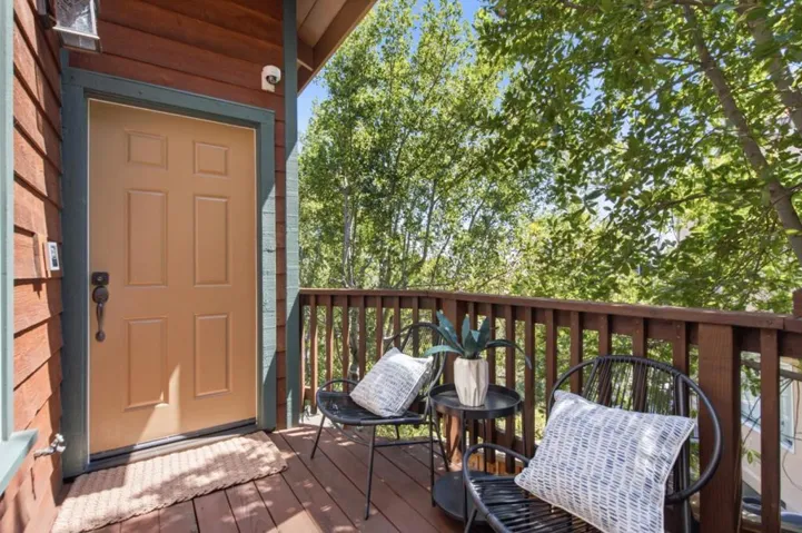 643 Vista Drive, Redwood City, California 94062
