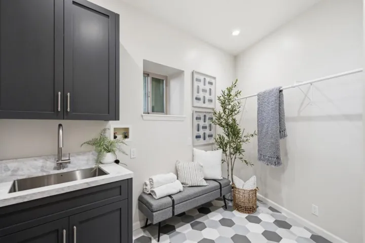 643 Vista Drive, Redwood City, California 94062