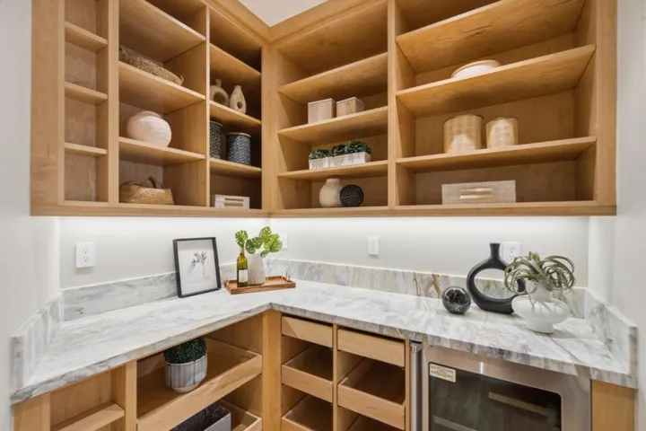 643 Vista Drive, Redwood City, California 94062