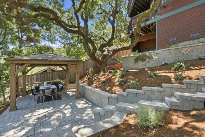 643 Vista Drive, Redwood City, California 94062