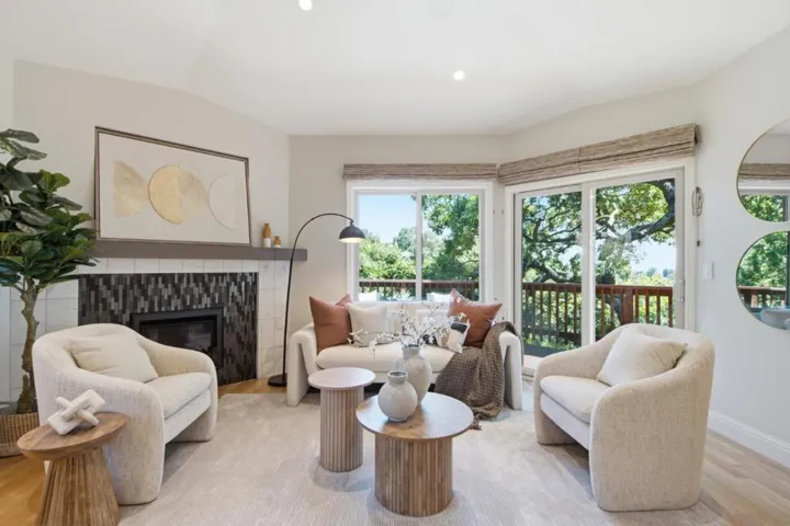 643 Vista Drive, Redwood City, California 94062