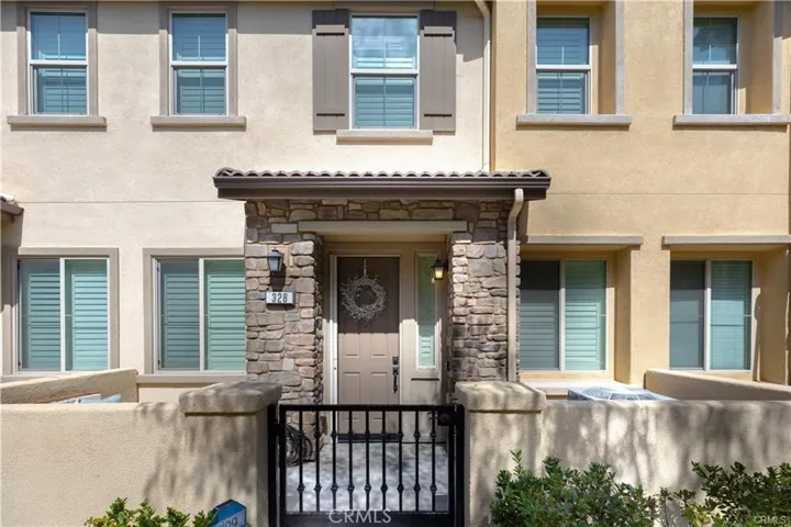 328 S Auburn Heights Lane, Anaheim Hills, California 92807