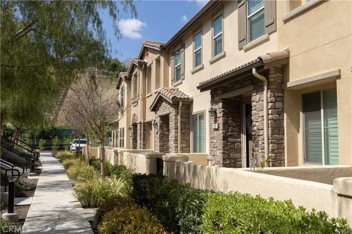 328 S Auburn Heights Lane, Anaheim Hills, California 92807