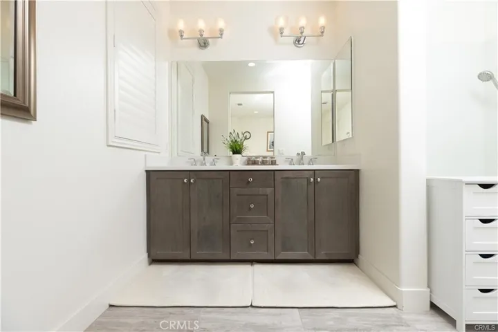 328 S Auburn Heights Lane, Anaheim Hills, California 92807