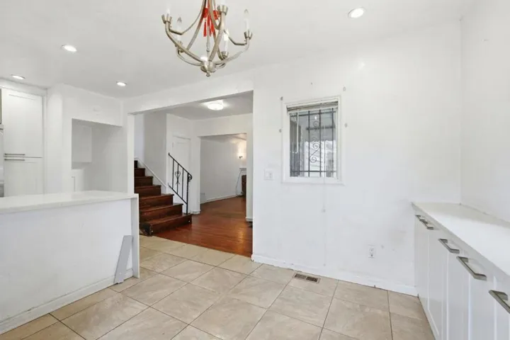 2570 61st Avenue, Oakland, California 94605