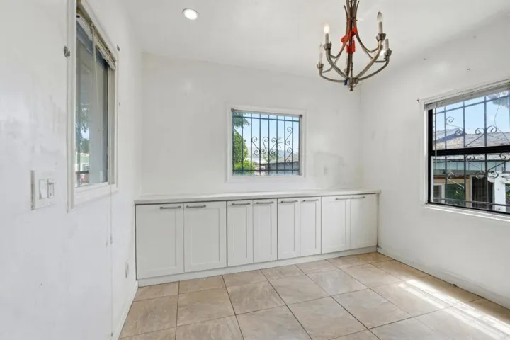 2570 61st Avenue, Oakland, California 94605
