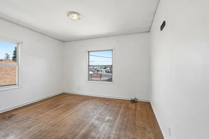 2570 61st Avenue, Oakland, California 94605
