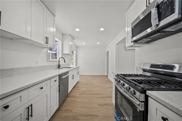 14289 Carl, Arleta, California 91331