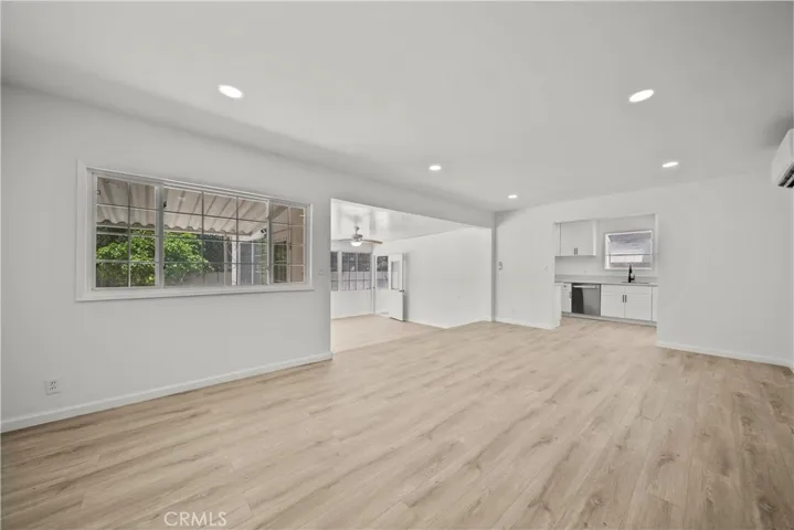 14289 Carl, Arleta, California 91331