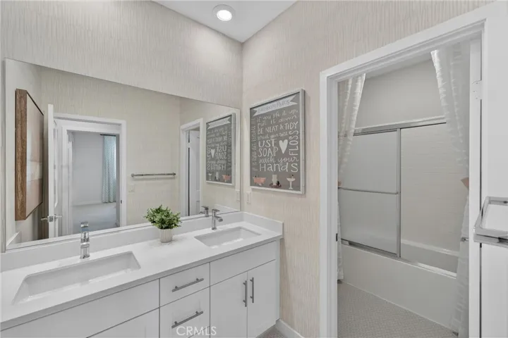 Bathroom #2