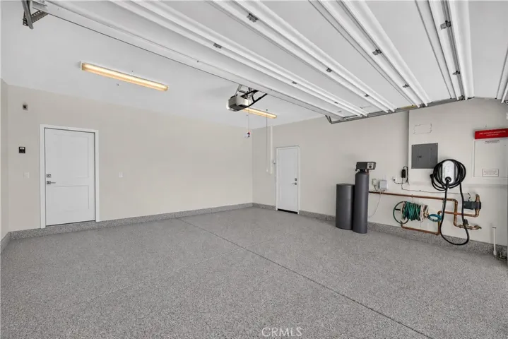1882 Pele Way, Corona, California 92882