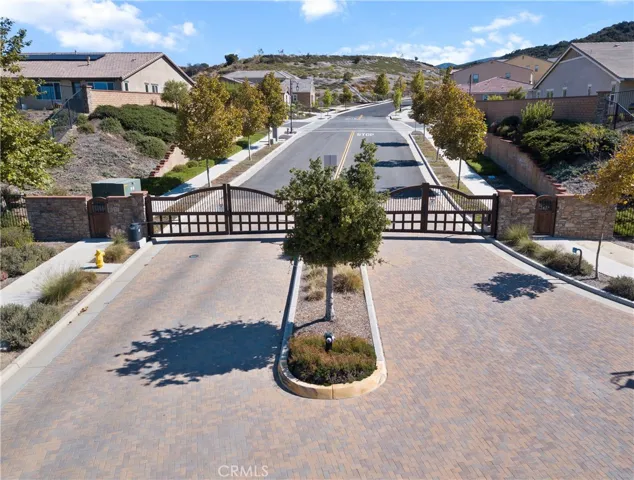 1882 Pele Way, Corona, California 92882