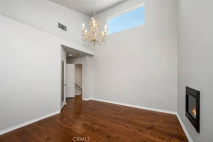 4930 Mcconnell, Los Angeles, California 90066