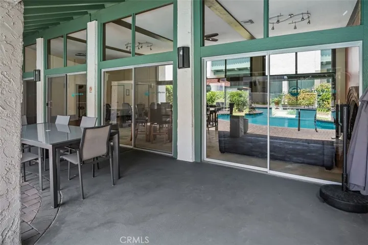 4930 Mcconnell, Los Angeles, California 90066