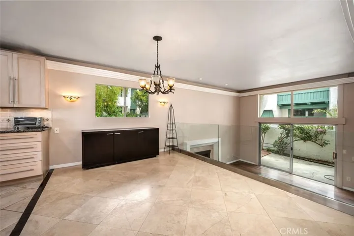 4930 Mcconnell, Los Angeles, California 90066