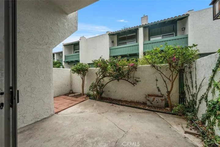 4930 Mcconnell, Los Angeles, California 90066