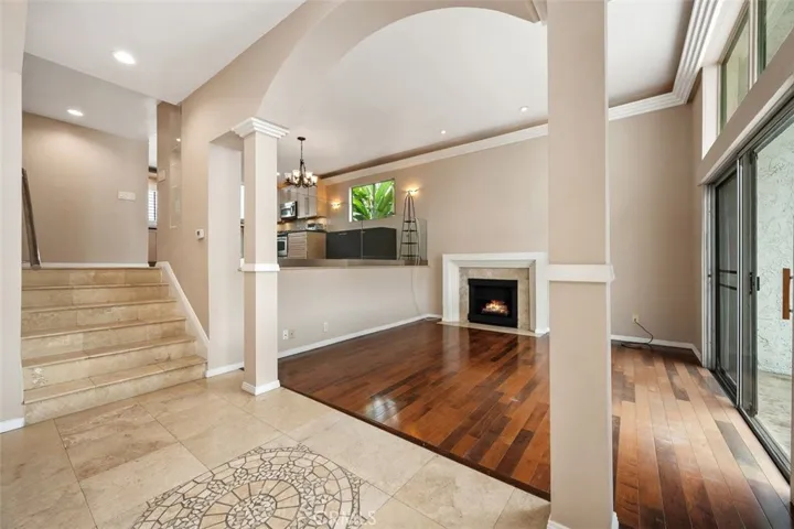 4930 Mcconnell, Los Angeles, California 90066