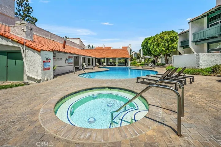 4930 Mcconnell, Los Angeles, California 90066