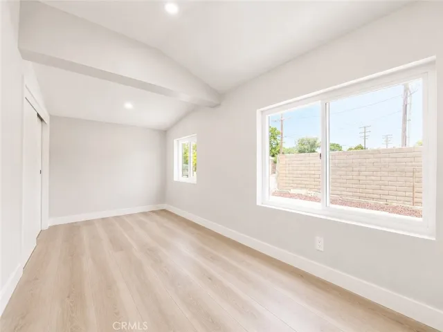 1975 5th Street, La Verne, California 91750