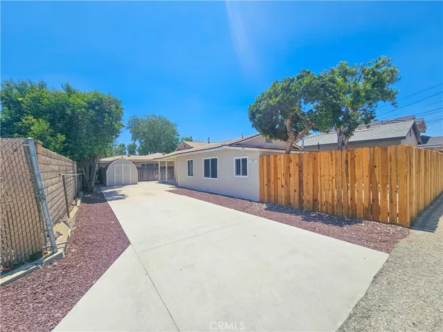 1975 5th Street, La Verne, California 91750