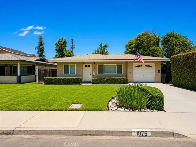 1975 5th Street, La Verne, California 91750