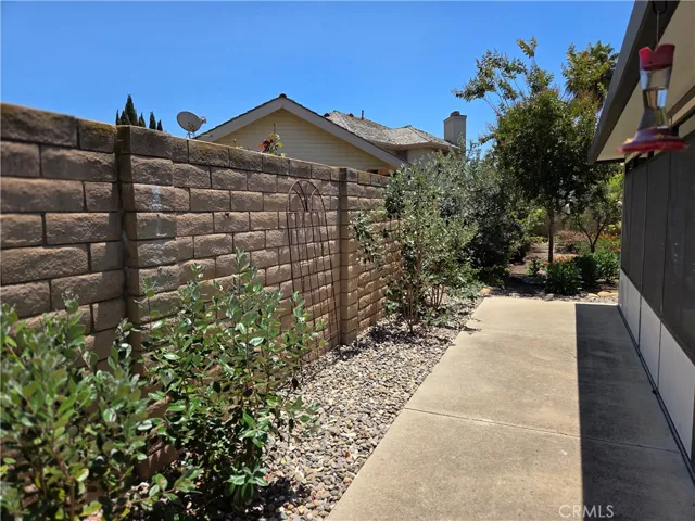 Back yard slump stone fence