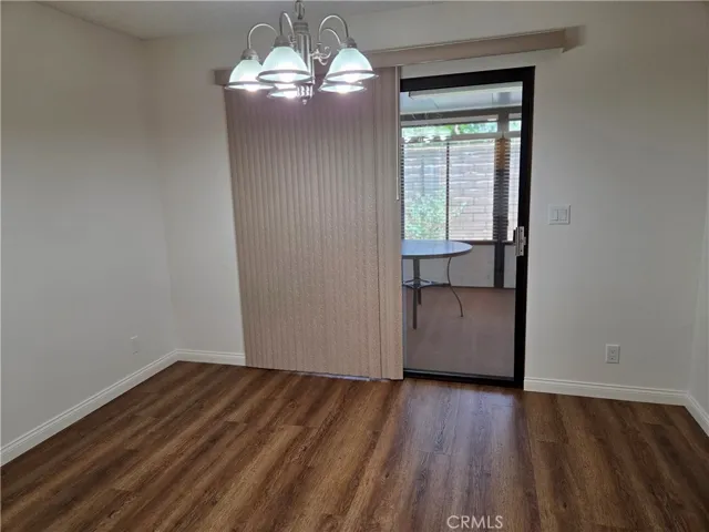 Large nook area with slider door to enclosed pation