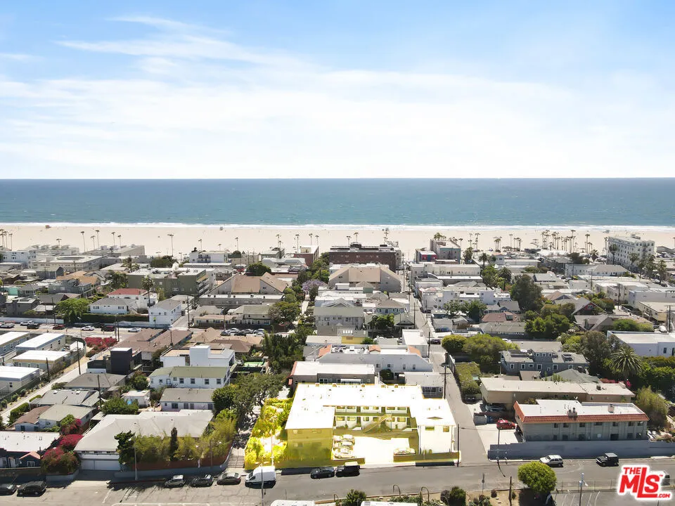 119 Paloma Ave