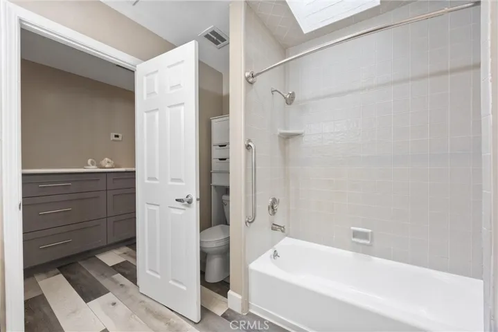 6209 Hartman Avenue, Bakersfield, California 93309