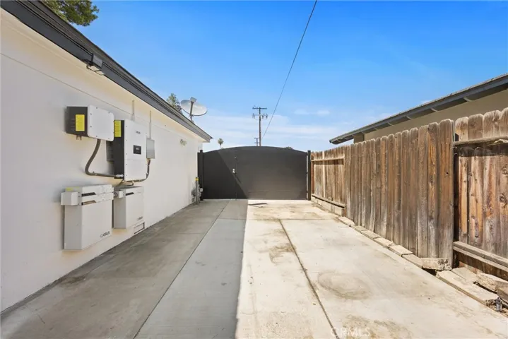 6209 Hartman Avenue, Bakersfield, California 93309