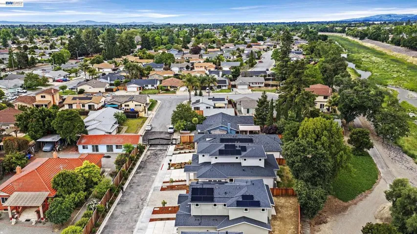34914 Moina Shaiq Cmn, Fremont, California 94555
